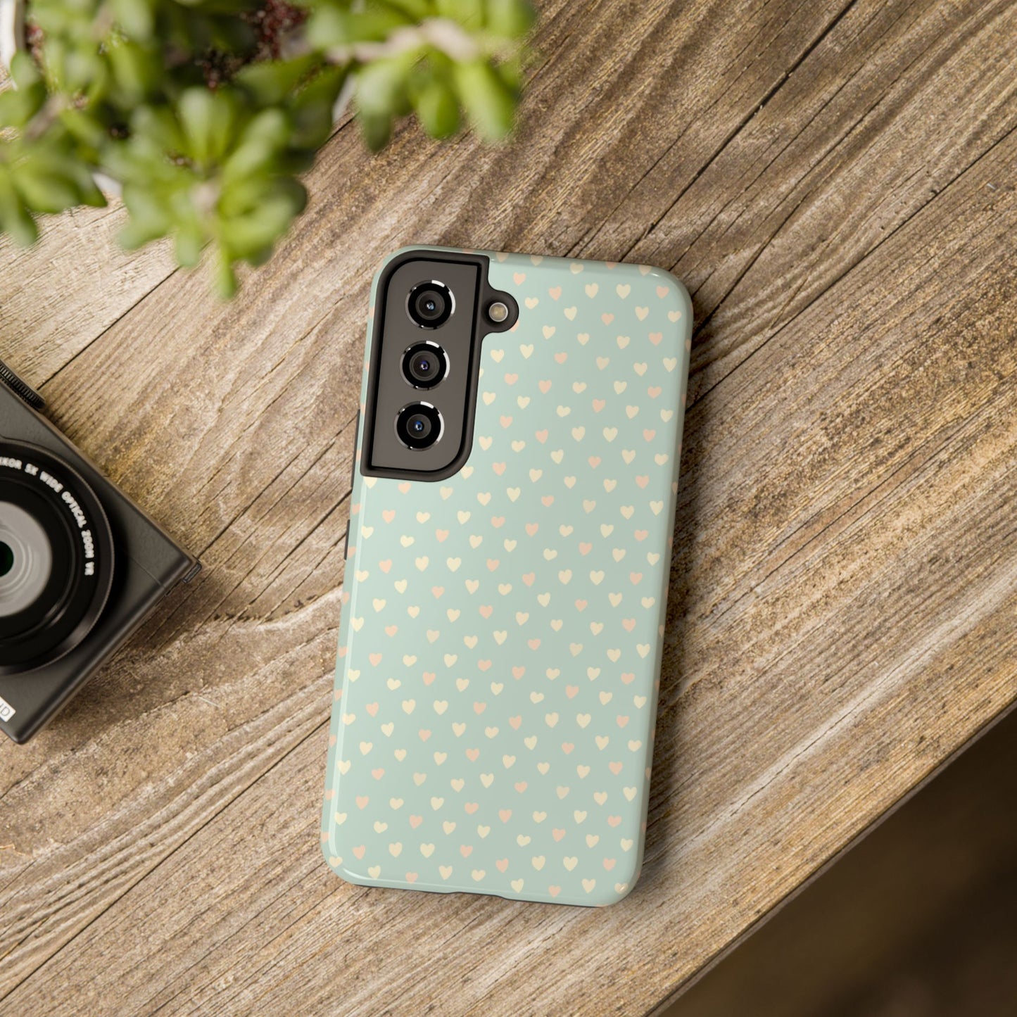 Phone Case With Heart Pattern